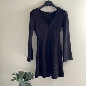 Francesca's Long Sleeve V-Neck Black Dress